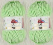 Soft and Snuggly: Our Review of Dolphin Baby Super Bulky Blanket Yarn